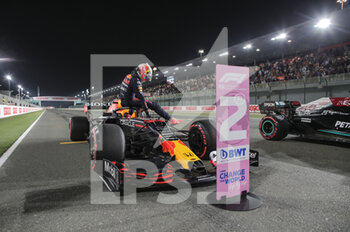 2021-11-20 - VERSTAPPEN Max (ned), Red Bull Racing Honda RB16B, portrait during the Formula 1 Ooredoo Qatar Grand Prix 2021, 20th round of the 2021 FIA Formula One World Championship from November 19 to 21, 2021 on the Losail International Circuit, in Lusail, Qatar - FORMULA 1 OOREDOO QATAR GRAND PRIX 2021, 20TH ROUND OF THE 2021 FIA FORMULA ONE WORLD CHAMPIONSHIP - FORMULA 1 - MOTORS