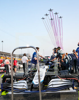 2021-11-21 - 63 RUSSELL George (gbr), Williams Racing F1 FW43B, starting grid during the Formula 1 Ooredoo Qatar Grand Prix 2021, 20th round of the 2021 FIA Formula One World Championship from November 19 to 21, 2021 on the Losail International Circuit, in Lusail, Qatar - FORMULA 1 OOREDOO QATAR GRAND PRIX 2021, 20TH ROUND OF THE 2021 FIA FORMULA ONE WORLD CHAMPIONSHIP - FORMULA 1 - MOTORS