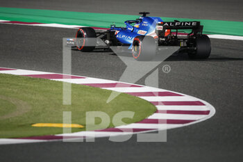 2021-11-21 - 14 ALONSO Fernando (spa), Alpine F1 A521, action during the Formula 1 Ooredoo Qatar Grand Prix 2021, 20th round of the 2021 FIA Formula One World Championship from November 19 to 21, 2021 on the Losail International Circuit, in Lusail, Qatar - FORMULA 1 OOREDOO QATAR GRAND PRIX 2021, 20TH ROUND OF THE 2021 FIA FORMULA ONE WORLD CHAMPIONSHIP - FORMULA 1 - MOTORS