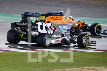 2021-11-21 - 04 NORRIS Lando (gbr), McLaren MCL35M, 10 GASLY Pierre (fra), Scuderia AlphaTauri Honda AT02, action during the Formula 1 Ooredoo Qatar Grand Prix 2021, 20th round of the 2021 FIA Formula One World Championship from November 19 to 21, 2021 on the Losail International Circuit, in Lusail, Qatar - FORMULA 1 OOREDOO QATAR GRAND PRIX 2021, 20TH ROUND OF THE 2021 FIA FORMULA ONE WORLD CHAMPIONSHIP - FORMULA 1 - MOTORS