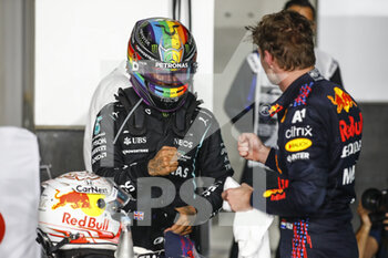 2021-11-21 - HAMILTON Lewis (gbr), Mercedes AMG F1 GP W12 E Performance, portrait VERSTAPPEN Max (ned), Red Bull Racing Honda RB16B, portrait during the Formula 1 Ooredoo Qatar Grand Prix 2021, 20th round of the 2021 FIA Formula One World Championship from November 19 to 21, 2021 on the Losail International Circuit, in Lusail, Qatar - FORMULA 1 OOREDOO QATAR GRAND PRIX 2021, 20TH ROUND OF THE 2021 FIA FORMULA ONE WORLD CHAMPIONSHIP - FORMULA 1 - MOTORS