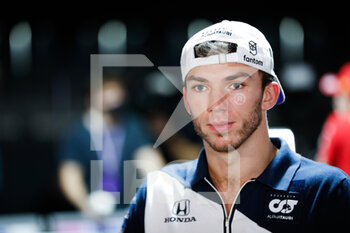 2021-12-02 - GASLY Pierre (fra), Scuderia AlphaTauri Honda AT02, portrait during the Formula 1 stc Saudi Arabian Grand Prix 2021, 21th round of the 2021 FIA Formula One World Championship from December 3 to 5, 2021 on the Jeddah Corniche Circuit, in Jeddah, Saudi Arabia - FORMULA 1 STC SAUDI ARABIAN GRAND PRIX 2021, 21TH ROUND OF THE 2021 FIA FORMULA ONE WORLD CHAMPIONSHIP - FORMULA 1 - MOTORS
