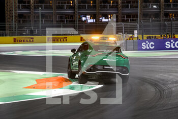 2021-12-03 - FIA Aston Martin Medical Car in action during the Formula 1 stc Saudi Arabian Grand Prix 2021, 21th round of the 2021 FIA Formula One World Championship from December 3 to 5, 2021 on the Jeddah Corniche Circuit, in Jeddah, Saudi Arabia - FORMULA 1 STC SAUDI ARABIAN GRAND PRIX 2021, 21TH ROUND OF THE 2021 FIA FORMULA ONE WORLD CHAMPIONSHIP - FORMULA 1 - MOTORS
