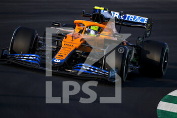 2021-12-03 - 04 NORRIS Lando (gbr), McLaren MCL35M, action during the Formula 1 stc Saudi Arabian Grand Prix 2021, 21th round of the 2021 FIA Formula One World Championship from December 3 to 5, 2021 on the Jeddah Corniche Circuit, in Jeddah, Saudi Arabia - FORMULA 1 STC SAUDI ARABIAN GRAND PRIX 2021, 21TH ROUND OF THE 2021 FIA FORMULA ONE WORLD CHAMPIONSHIP - FORMULA 1 - MOTORS