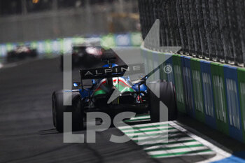 2021-12-04 - 14 ALONSO Fernando (spa), Alpine F1 A521, action during the Formula 1 stc Saudi Arabian Grand Prix 2021, 21th round of the 2021 FIA Formula One World Championship from December 3 to 5, 2021 on the Jeddah Corniche Circuit, in Jeddah, Saudi Arabia - FORMULA 1 STC SAUDI ARABIAN GRAND PRIX 2021, 21TH ROUND OF THE 2021 FIA FORMULA ONE WORLD CHAMPIONSHIP - FORMULA 1 - MOTORS