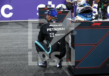 2021-12-04 - BOTTAS Valtteri (fin), Mercedes AMG F1 GP W12 E Performance, portrait during the Formula 1 stc Saudi Arabian Grand Prix 2021, 21th round of the 2021 FIA Formula One World Championship from December 3 to 5, 2021 on the Jeddah Corniche Circuit, in Jeddah, Saudi Arabia - FORMULA 1 STC SAUDI ARABIAN GRAND PRIX 2021, 21TH ROUND OF THE 2021 FIA FORMULA ONE WORLD CHAMPIONSHIP - FORMULA 1 - MOTORS