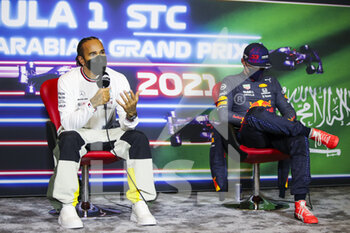2021-12-04 - HAMILTON Lewis (gbr), Mercedes AMG F1 GP W12 E Performance, VERSTAPPEN Max (ned), Red Bull Racing Honda RB16B, press conference during the Formula 1 stc Saudi Arabian Grand Prix 2021, 21th round of the 2021 FIA Formula One World Championship from December 3 to 5, 2021 on the Jeddah Corniche Circuit, in Jeddah, Saudi Arabia - FORMULA 1 STC SAUDI ARABIAN GRAND PRIX 2021, 21TH ROUND OF THE 2021 FIA FORMULA ONE WORLD CHAMPIONSHIP - FORMULA 1 - MOTORS