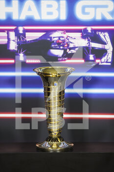 2021-12-09 - F1 Championship Trophy, Thursday press conference during the Formula 1 Etihad Airways Abu Dhabi Grand Prix 2021, 22th round of the 2021 FIA Formula One World Championship from December 10 to 12, 2021 on the Yas Marina Circuit, in Yas Island, Abu Dhabi - FORMULA 1 ETIHAD AIRWAYS ABU DHABI GRAND PRIX 2021, 22TH ROUND OF THE 2021 FIA FORMULA ONE WORLD CHAMPIONSHIP - FORMULA 1 - MOTORS
