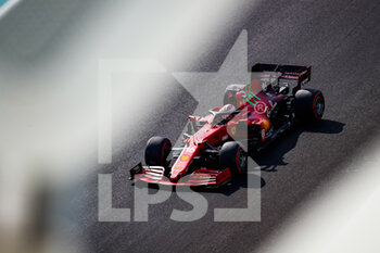 2021-12-10 - 16 LECLERC Charles (mco), Scuderia Ferrari SF21, action during the Formula 1 Etihad Airways Abu Dhabi Grand Prix 2021, 22th round of the 2021 FIA Formula One World Championship from December 10 to 12, 2021 on the Yas Marina Circuit, in Yas Island, Abu Dhabi - FORMULA 1 ETIHAD AIRWAYS ABU DHABI GRAND PRIX 2021, 22TH ROUND OF THE 2021 FIA FORMULA ONE WORLD CHAMPIONSHIP - FORMULA 1 - MOTORS