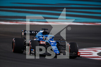 2021-12-10 - 14 ALONSO Fernando (spa), Alpine F1 A521, action during the Formula 1 Etihad Airways Abu Dhabi Grand Prix 2021, 22th round of the 2021 FIA Formula One World Championship from December 10 to 12, 2021 on the Yas Marina Circuit, in Yas Island, Abu Dhabi - FORMULA 1 ETIHAD AIRWAYS ABU DHABI GRAND PRIX 2021, 22TH ROUND OF THE 2021 FIA FORMULA ONE WORLD CHAMPIONSHIP - FORMULA 1 - MOTORS