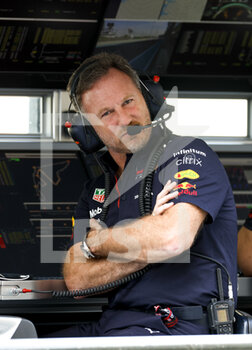 2021-12-11 - HORNER Christian (gbr), Team Principal of Red Bull Racing, portrait during the Formula 1 Etihad Airways Abu Dhabi Grand Prix 2021, 22th round of the 2021 FIA Formula One World Championship from December 10 to 12, 2021 on the Yas Marina Circuit, in Yas Island, Abu Dhabi - FORMULA 1 ETIHAD AIRWAYS ABU DHABI GRAND PRIX 2021, 22TH ROUND OF THE 2021 FIA FORMULA ONE WORLD CHAMPIONSHIP - FORMULA 1 - MOTORS
