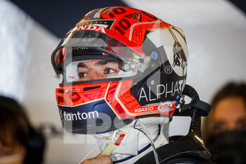 2021-12-11 - GASLY Pierre (fra), Scuderia AlphaTauri Honda AT02, portrait during the Formula 1 Etihad Airways Abu Dhabi Grand Prix 2021, 22th round of the 2021 FIA Formula One World Championship from December 10 to 12, 2021 on the Yas Marina Circuit, in Yas Island, Abu Dhabi - FORMULA 1 ETIHAD AIRWAYS ABU DHABI GRAND PRIX 2021, 22TH ROUND OF THE 2021 FIA FORMULA ONE WORLD CHAMPIONSHIP - FORMULA 1 - MOTORS