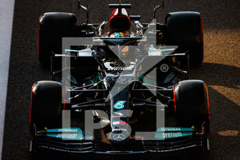 2021-12-11 - 44 HAMILTON Lewis (gbr), Mercedes AMG F1 GP W12 E Performance, action during the Formula 1 Etihad Airways Abu Dhabi Grand Prix 2021, 22th round of the 2021 FIA Formula One World Championship from December 10 to 12, 2021 on the Yas Marina Circuit, in Yas Island, Abu Dhabi - FORMULA 1 ETIHAD AIRWAYS ABU DHABI GRAND PRIX 2021, 22TH ROUND OF THE 2021 FIA FORMULA ONE WORLD CHAMPIONSHIP - FORMULA 1 - MOTORS