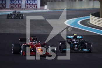 2021-12-12 - 77 BOTTAS Valtteri (fin), Mercedes AMG F1 GP W12 E Performance, action during the Formula 1 Etihad Airways Abu Dhabi Grand Prix 2021, 22th round of the 2021 FIA Formula One World Championship from December 10 to 12, 2021 on the Yas Marina Circuit, in Yas Island, Abu Dhabi - FORMULA 1 ETIHAD AIRWAYS ABU DHABI GRAND PRIX 2021, 22TH ROUND OF THE 2021 FIA FORMULA ONE WORLD CHAMPIONSHIP - FORMULA 1 - MOTORS