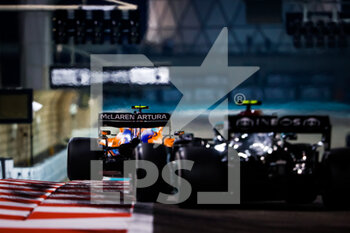2021-12-12 - 04 NORRIS Lando (gbr), McLaren MCL35M, action during the Formula 1 Etihad Airways Abu Dhabi Grand Prix 2021, 22th round of the 2021 FIA Formula One World Championship from December 10 to 12, 2021 on the Yas Marina Circuit, in Yas Island, Abu Dhabi - FORMULA 1 ETIHAD AIRWAYS ABU DHABI GRAND PRIX 2021, 22TH ROUND OF THE 2021 FIA FORMULA ONE WORLD CHAMPIONSHIP - FORMULA 1 - MOTORS