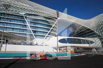 2021-12-14 - 25 Vips Juri (est), Red Bull Racing Honda RB16B, action during the 2021 post-season tests from December 14 to 15, 2021 on the Yas Marina Circuit, in Yas Island, Abu Dhabi - 2021 POST-SEASON TESTS - FORMULA 1 - MOTORS