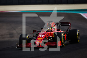 2021-12-14 - 39 SHWARTZMAN Robert (rus), Haas F1 Team VF-21 Ferrari, action during the 2021 post-season tests from December 14 to 15, 2021 on the Yas Marina Circuit, in Yas Island, Abu Dhabi - 2021 POST-SEASON TESTS - FORMULA 1 - MOTORS