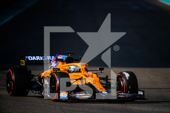 2021-12-15 - 04 NORRIS Lando (gbr), McLaren, action during the 2021 post-season tests from December 14 to 15, 2021 on the Yas Marina Circuit, in Yas Island, Abu Dhabi - 2021 POST-SEASON TESTS - FORMULA 1 - MOTORS