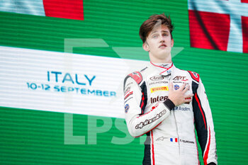 2021-09-11 - Pourchaire Théo (fra), ART Grand Prix, Dallara F2, portrait during the 5th round of the 2021 FIA Formula 2 Championship from September 9 to 12, 2021 on the Autodromo Nazionale di Monza, in Monza, Italy - 5TH ROUND OF THE 2021 FIA FORMULA 2 CHAMPIONSHIP - FORMULA 2 - MOTORS