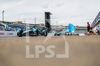 2021-08-13 - 10 Bird Sam (gbr), Jaguar Racing, Jaguar I-Type 5, action stand pit lane during the 2021 Berlin ePrix, 8th meeting of the 2020-21 Formula E World Championship, on the Tempelhof Airport Street Circuit from August 14 to 15, in Berlin, Germany - Photo Germain Hazard / DPPI - 2021 BERLIN EPRIX, 8TH MEETING OF THE 2020-21 FORMULA E WORLD CHAMPIONSHIP - FORMULA E - MOTORS