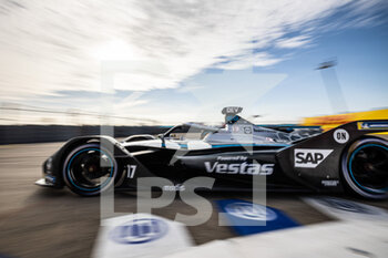 2021-08-14 - 17 De Vries Nyck (nld), Mercedes-Benz EQ Formula E Team, Mercedes-Benz EQ Silver Arrow 02, action during the 2021 Berlin ePrix, 8th meeting of the 2020-21 Formula E World Championship, on the Tempelhof Airport Street Circuit from August 14 to 15, in Berlin, Germany - Photo Germain Hazard / DPPI - 2021 BERLIN EPRIX, 8TH MEETING OF THE 2020-21 FORMULA E WORLD CHAMPIONSHIP - FORMULA E - MOTORS