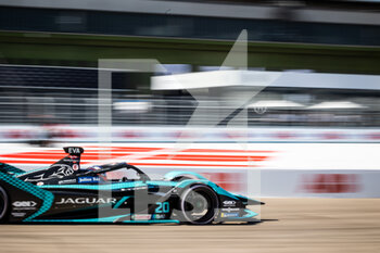 2021-08-14 - 20 Evans Mitch (nzl), Jaguar Racing, Jaguar I-Type 5, action during the 2021 Berlin ePrix, 8th meeting of the 2020-21 Formula E World Championship, on the Tempelhof Airport Street Circuit from August 14 to 15, in Berlin, Germany - Photo Germain Hazard / DPPI - 2021 BERLIN EPRIX, 8TH MEETING OF THE 2020-21 FORMULA E WORLD CHAMPIONSHIP - FORMULA E - MOTORS