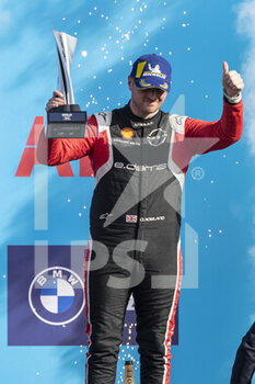 2021-08-15 - ROWLAND Oliver (gbr), Nissan e.dams, Nissan IM02, portrait during the 2021 Berlin ePrix, 8th meeting of the 2020-21 Formula E World Championship, on the Tempelhof Airport Street Circuit from August 14 to 15, in Berlin, Germany - Photo Xavi Bonilla / DPPI - 2021 BERLIN EPRIX, 8TH MEETING OF THE 2020-21 FORMULA E WORLD CHAMPIONSHIP - FORMULA E - MOTORS