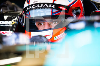 2021-11-29 - Evans Mitch (nzl), Jaguar TCS Racing, Jaguar I-Type 5, portrait during the pre-season test of the 2021-22 FIA Formula E World Championship, on the Circuit Ricardo Tormo from November 28 to December 2, 2021 in Valencia, Spain - PRE-SEASON TEST OF THE 2021-22 FIA FORMULA E WORLD CHAMPIONSHIP - FORMULA E - MOTORS