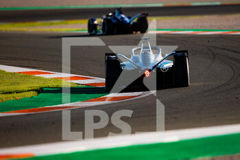 2021-11-29 - 05 Vandoorne Stoffel (bel), Mercedes-EQ Silver Arrow 02, action during the pre-season test of the 2021-22 FIA Formula E World Championship, on the Circuit Ricardo Tormo from November 28 to December 2, 2021 in Valencia, Spain - PRE-SEASON TEST OF THE 2021-22 FIA FORMULA E WORLD CHAMPIONSHIP - FORMULA E - MOTORS