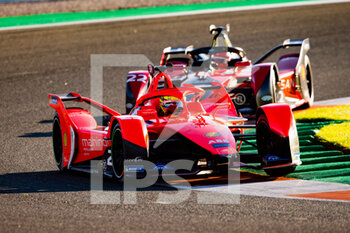 2021-11-30 - 29 Sims Alexander (gbr), Mahindra Racing, Mahindra M7Electro, action during the pre-season test of the 2021-22 FIA Formula E World Championship, on the Circuit Ricardo Tormo from November 28 to December 2, 2021 in Valencia, Spain - PRE-SEASON TEST OF THE 2021-22 FIA FORMULA E WORLD CHAMPIONSHIP - FORMULA E - MOTORS