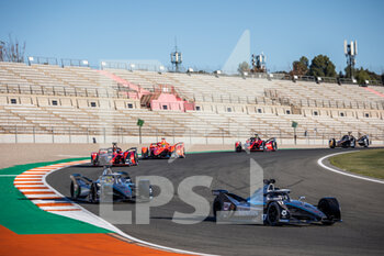 2021-11-30 - 17 De Vries Nyck (nld), Mercedes-EQ Silver Arrow 02, action 05 Vandoorne Stoffel (bel), Mercedes-EQ Silver Arrow 02, action during the pre-season test of the 2021-22 FIA Formula E World Championship, on the Circuit Ricardo Tormo from November 28 to December 2, 2021 in Valencia, Spain - PRE-SEASON TEST OF THE 2021-22 FIA FORMULA E WORLD CHAMPIONSHIP - FORMULA E - MOTORS