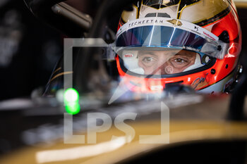 2021-11-30 - VERGNE Jean-Eric (fra), DS Techeetah, DS E-Tense FE21, portrait during the pre-season test of the 2021-22 FIA Formula E World Championship, on the Circuit Ricardo Tormo from November 28 to December 2, 2021 in Valencia, Spain - PRE-SEASON TEST OF THE 2021-22 FIA FORMULA E WORLD CHAMPIONSHIP - FORMULA E - MOTORS