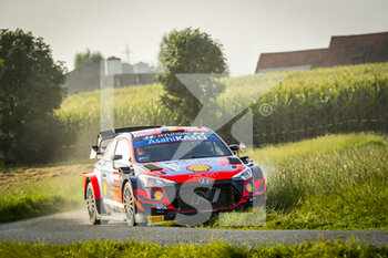 2021-08-12 - 11 Thierry NEUVILLE (BEL), Martijn Wydaeghe (BEL), HYUNDAI SHELL MOBIS WORLD RALLY TEAM, HYUNDAI I20 Coupé WRC ,action during the 2021 Ypres Rally Belgium, 8th round of the 2021 FIA WRC, FIA World Rally Championship, from August 13 to 15, 2021 in Ypres, Belgium - Photo Grégory Lenormand / DPPI - 2021 YPRES RALLY BELGIUM, 8TH ROUND OF THE 2021 FIA WRC, WORLD RALLY CHAMPIONSHIP - RALLY - MOTORS