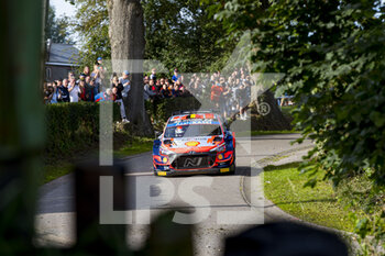 2021-08-15 - 11 Thierry NEUVILLE (BEL), Martijn Wydaeghe (BEL), HYUNDAI SHELL MOBIS WORLD RALLY TEAM, HYUNDAI I20 Coupé WRC ,action during the 2021 Ypres Rally Belgium, 8th round of the 2021 FIA WRC, FIA World Rally Championship, from August 13 to 15, 2021 in Ypres, Belgium - Photo Grégory Lenormand / DPPI - 2021 YPRES RALLY BELGIUM, 8TH ROUND OF THE 2021 FIA WRC, WORLD RALLY CHAMPIONSHIP - RALLY - MOTORS