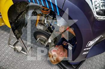 2021-09-05 - Mechanic Team Hansen World RX Team, Peugeot 208, World RX, portrait, during the World RX of France, 3rd round of the 2021 FIA World Rallycross Championship, FIA WRX, on September 3rd to 5th, Circuit de Lohéac, France - WORLD RX OF FRANCE, 3RD ROUND OF THE 2021 FIA WORLD RALLYCROSS CHAMPIONSHIP, FIA WRX - RALLY - MOTORS