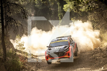 2021-09-10 - 28 Solberg Oliver (swe), Johnston Aaron (irl), Hyundai Motorsport N, Hyundai NG i20, action during the 2021 Acropolis Rally Greece, 9th round of the 2021 FIA WRC, FIA World Rally Championship, from September 9 to 12, 2021 in Lamia, Greece - 2021 ACROPOLIS RALLY GREECE, 9TH ROUND OF THE 2021 FIA WRC, FIA WORLD RALLY CHAMPIONSHIP - RALLY - MOTORS