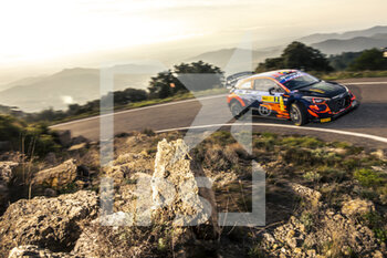 2021-10-15 - 02 Solberg Oliver (swe), Johnston Aaron (irl), Hyundai 2C Competition, Hyundai i20 Coupé WRC, action during the RACC Rally Catalunya de Espana, 11th round of the 2021 FIA WRC, FIA World Rally Championship, from October 14 to 17, 2021 in Salou, Catalonia, Spain - RACC RALLY CATALUNYA DE ESPANA, 11TH ROUND OF THE 2021 FIA WRC, FIA WORLD RALLY CHAMPIONSHIP - RALLY - MOTORS