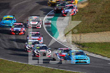 2021-10-17 - 11 Bjork Thed (swe), Cyan Performance Lynk & Co, Lync & Co 03 TCR, 03 Tarquini Gabriele (ita), BRC Hyundai N Lukoil Squadra Corse, Hyundai Elantra N TCR, 86 Guerrieri Esteban (arg), ALL-INKL.COM Munnich Motorsport, Honda Civic Type R TCR (FK8), action during the 2021 FIA WTCR Race of France, 6th round of the 2021 FIA World Touring Car Cup, on the Circuit Pau-Arnos, from October 16 to 17, 2021 in Arnos, France - 2021 FIA WTCR RACE OF FRANCE, 6TH ROUND OF THE 2021 FIA WORLD TOURING CAR CUP - RALLY - MOTORS