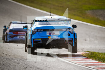 2021-10-17 - 12 Urrutia Santiago (uru), Cyan Performance Lynk & Co, Lync & Co 03 TCR, action during the 2021 FIA WTCR Race of France, 6th round of the 2021 FIA World Touring Car Cup, on the Circuit Pau-Arnos, from October 16 to 17, 2021 in Arnos, France - 2021 FIA WTCR RACE OF FRANCE, 6TH ROUND OF THE 2021 FIA WORLD TOURING CAR CUP - RALLY - MOTORS