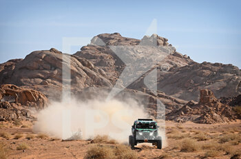 2021-12-11 - 301 Alsaif Saleh Abdullah (sau), Okhotnikov Egor (rus), Team Black Horse , Can-Am Maverick X3, action during the 2021 Hail Rally, 6th round of the 2021 2021 FIA World Cup for Cross-Country Rallies, from December 5 to 12, 2021 in Ha?il, Saudi Arabia - 2021 HAIL RALLY, 6TH ROUND OF THE 2021 2021 FIA WORLD CUP FOR CROSS-COUNTRY RALLIES - RALLY - MOTORS