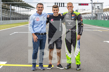2021-08-20 - Boldizs Bence (hun), Zengo Motorsport Drivers' Academy, Cupa Leon Competicion TCR, portrait Tassi Attila (hun), ALL-INKL.DE Munnich Motorsport, Honda Civic Type R TCR (FK8), portrait Norbert Michelisz, Elantra N TCR, Race of Hungary, WTCR, 2021, ambiance, during the 2021 FIA WTCR Race of Hungary, 4th round of the 2021 FIA World Touring Car Cup, Hungaroring, from August 20 to 22, 2021 in Budapest - Photo Grégory Lenormand / DPPI - 2021 FIA WTCR RACE OF HUNGARY, 4TH ROUND OF THE 2021 FIA WORLD TOURING CAR CUP - GRAND TOURISM - MOTORS