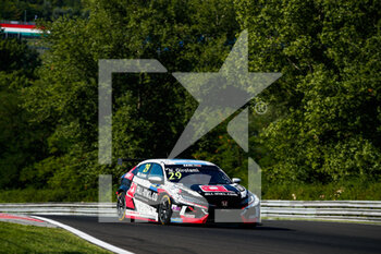 2021-08-20 - 29 Girolami Nestor (arg), ALL-INKL.COM Munnich Motorsport, Honda Civic Type R TCR (FK8), action during the 2021 FIA WTCR Race of Hungary, 4th round of the 2021 FIA World Touring Car Cup, Hungaroring, from August 20 to 22, 2021 in Budapest - Photo Florent Gooden / DPPI - 2021 FIA WTCR RACE OF HUNGARY, 4TH ROUND OF THE 2021 FIA WORLD TOURING CAR CUP - GRAND TOURISM - MOTORS