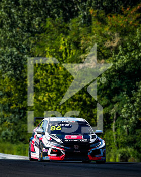 2021-08-20 - 86 Guerrieri Esteban (arg), ALL-INKL.COM Munnich Motorsport, Honda Civic Type R TCR (FK8), action during the 2021 FIA WTCR Race of Hungary, 4th round of the 2021 FIA World Touring Car Cup, Hungaroring, from August 20 to 22, 2021 in Budapest - Photo Florent Gooden / DPPI - 2021 FIA WTCR RACE OF HUNGARY, 4TH ROUND OF THE 2021 FIA WORLD TOURING CAR CUP - GRAND TOURISM - MOTORS
