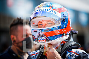 2021-08-20 - Engstler Luca (ger), Engstler Hyundai N Liqui Moly Racing Team, Hyundai Elantra N TCR, portrait during the 2021 FIA WTCR Race of Hungary, 4th round of the 2021 FIA World Touring Car Cup, Hungaroring, from August 20 to 22, 2021 in Budapest - Photo Florent Gooden / DPPI - 2021 FIA WTCR RACE OF HUNGARY, 4TH ROUND OF THE 2021 FIA WORLD TOURING CAR CUP - GRAND TOURISM - MOTORS