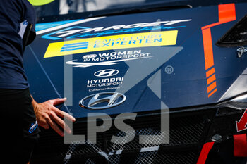 2021-08-20 - Target Competition, Hyundai Elantra N TCR, atmosphere during the 2021 FIA WTCR Race of Hungary, 4th round of the 2021 FIA World Touring Car Cup, Hungaroring, from August 20 to 22, 2021 in Budapest - Photo Florent Gooden / DPPI - 2021 FIA WTCR RACE OF HUNGARY, 4TH ROUND OF THE 2021 FIA WORLD TOURING CAR CUP - GRAND TOURISM - MOTORS
