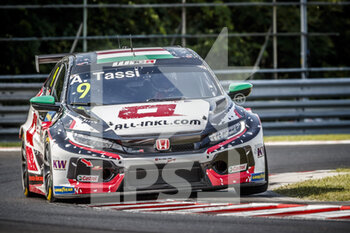 2021-08-20 - 09 Tassi Attila (hun), ALL-INKL.DE Munnich Motorsport, Honda Civic Type R TCR (FK8), action during the 2021 FIA WTCR Race of Hungary, 4th round of the 2021 FIA World Touring Car Cup, Hungaroring, from August 20 to 22, 2021 in Budapest - Photo Grégory Lenormand / DPPI - 2021 FIA WTCR RACE OF HUNGARY, 4TH ROUND OF THE 2021 FIA WORLD TOURING CAR CUP - GRAND TOURISM - MOTORS