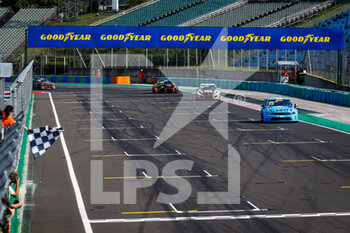 2021-08-22 - 12 Urrutia Santiago (uru), Cyan Performance Lynk & Co, Lync & Co 03 TCR, 29 Girolami Nestor (arg), ALL-INKL.COM Munnich Motorsport, Honda Civic Type R TCR (FK8), 22 Vervisch Frederic (bel), Comtoyou Team Audi Sport, Audi RS 3 LMS TCR (2021), action during the 2021 FIA WTCR Race of Hungary, 4th round of the 2021 FIA World Touring Car Cup, Hungaroring, from August 20 to 22, 2021 in Budapest - Photo Florent Gooden / DPPI - 2021 FIA WTCR RACE OF HUNGARY, 4TH ROUND OF THE 2021 FIA WORLD TOURING CAR CUP - GRAND TOURISM - MOTORS