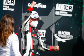 2021-08-22 - Girolami Nestor (arg), ALL-INKL.COM Munnich Motorsport, Honda Civic Type R TCR (FK8), portrait podium during the 2021 FIA WTCR Race of Hungary, 4th round of the 2021 FIA World Touring Car Cup, Hungaroring, from August 20 to 22, 2021 in Budapest - Photo Florent Gooden / DPPI - 2021 FIA WTCR RACE OF HUNGARY, 4TH ROUND OF THE 2021 FIA WORLD TOURING CAR CUP - GRAND TOURISM - MOTORS