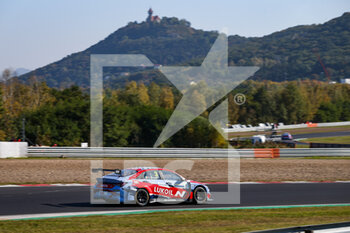 2021-10-08 - 03 Tarquini Gabriele (ita), BRC Hyundai N Lukoil Squadra Corse, Hyundai Elantra N TCR, action during the 2021 FIA WTCR Race of Czech Republic, 5th round of the 2021 FIA World Touring Car Cup, on the Autodrom Most, from October 8 to 10, 2021 in Most, Czech Republic - 2021 FIA WTCR RACE OF CZECH REPUBLIC, 5TH ROUND OF THE 2021 FIA WORLD TOURING CAR CUP - GRAND TOURISM - MOTORS