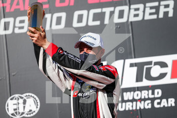 10/10/2021 - Girolami Nestor (arg), ALL-INKL.COM Munnich Motorsport, Honda Civic Type R TCR (FK8), portrait podium during the 2021 FIA WTCR Race of Czech Republic, 5th round of the 2021 FIA World Touring Car Cup, on the Autodrom Most, from October 8 to 10, 2021 in Most, Czech Republic - 2021 FIA WTCR RACE OF CZECH REPUBLIC, 5TH ROUND OF THE 2021 FIA WORLD TOURING CAR CUP - TURISMO E GRAN TURISMO - MOTORI